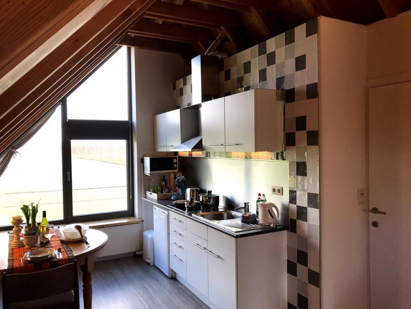 Gastenverblijf Chambre Damis - Geniet Van Haspengouw, Buiten En Binnen! Heers Exterior photo